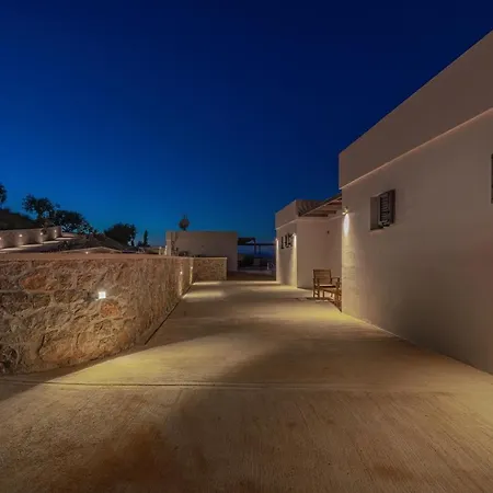 Messinian Riviera * Petalídhion