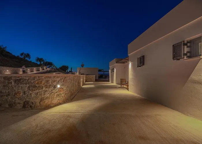 Messinian Riviera * Petalídhion