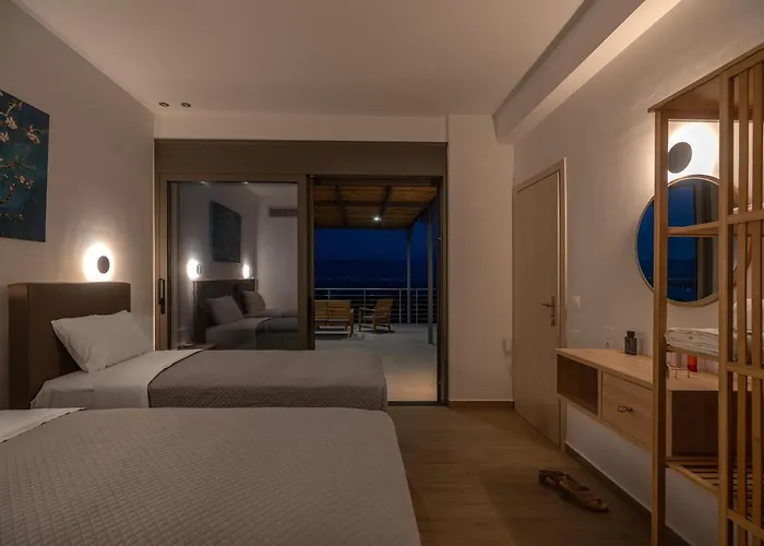 Messinian Riviera Petalídhion